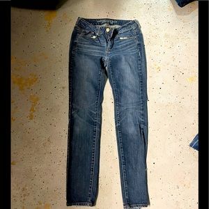AE jeans size 2 skinny stretch